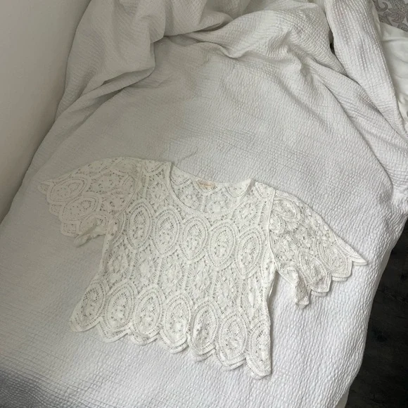 Solitaire Lace Top - Picture 5 of 5